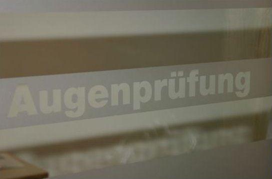 Bild mit dem Wort Augenprüfung